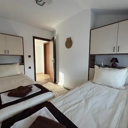 Villa белият камък - *