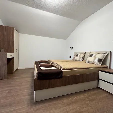 Villa белият камък - *