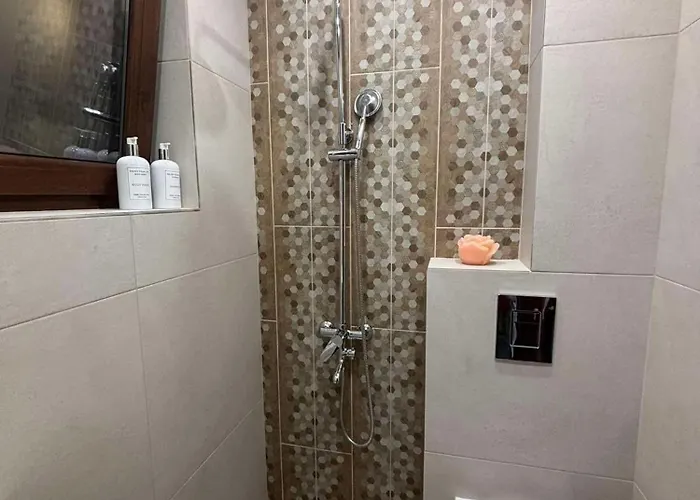 וילה белият камък - *